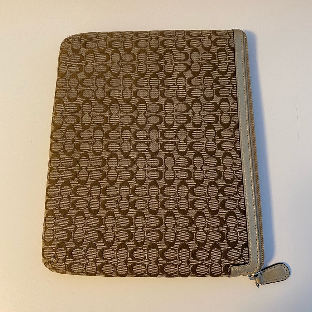 Coach iPad cover. Like new condition!